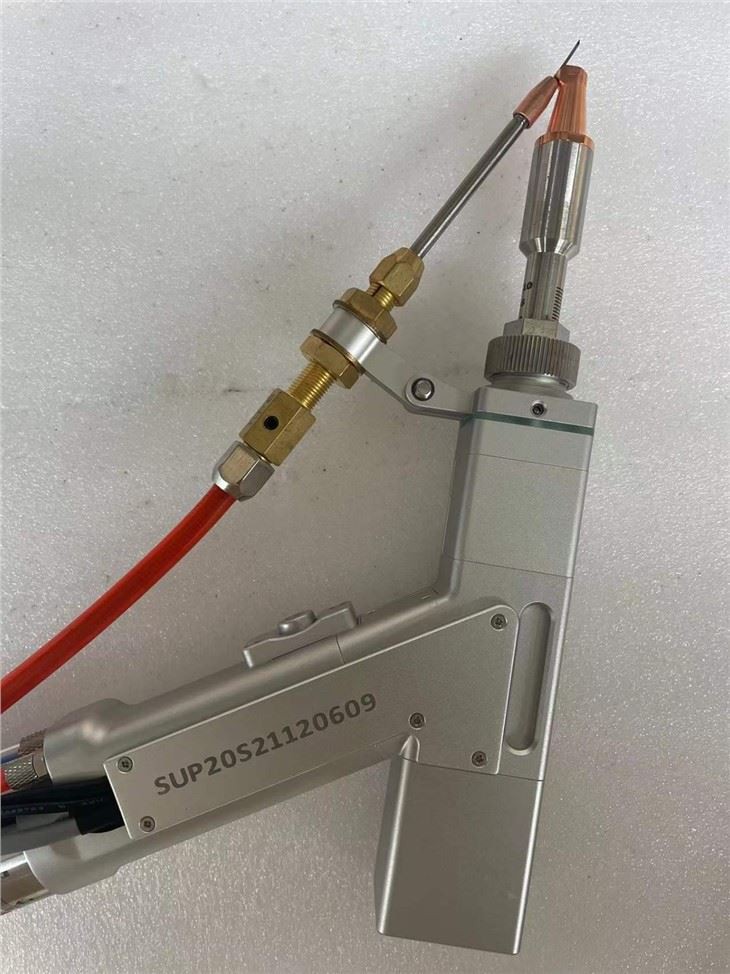 China 1000W 1500W Hand Held Portable Fiber Laser Welding Machine Handheld Price With Raycus For Soldering Metal Laser Welder